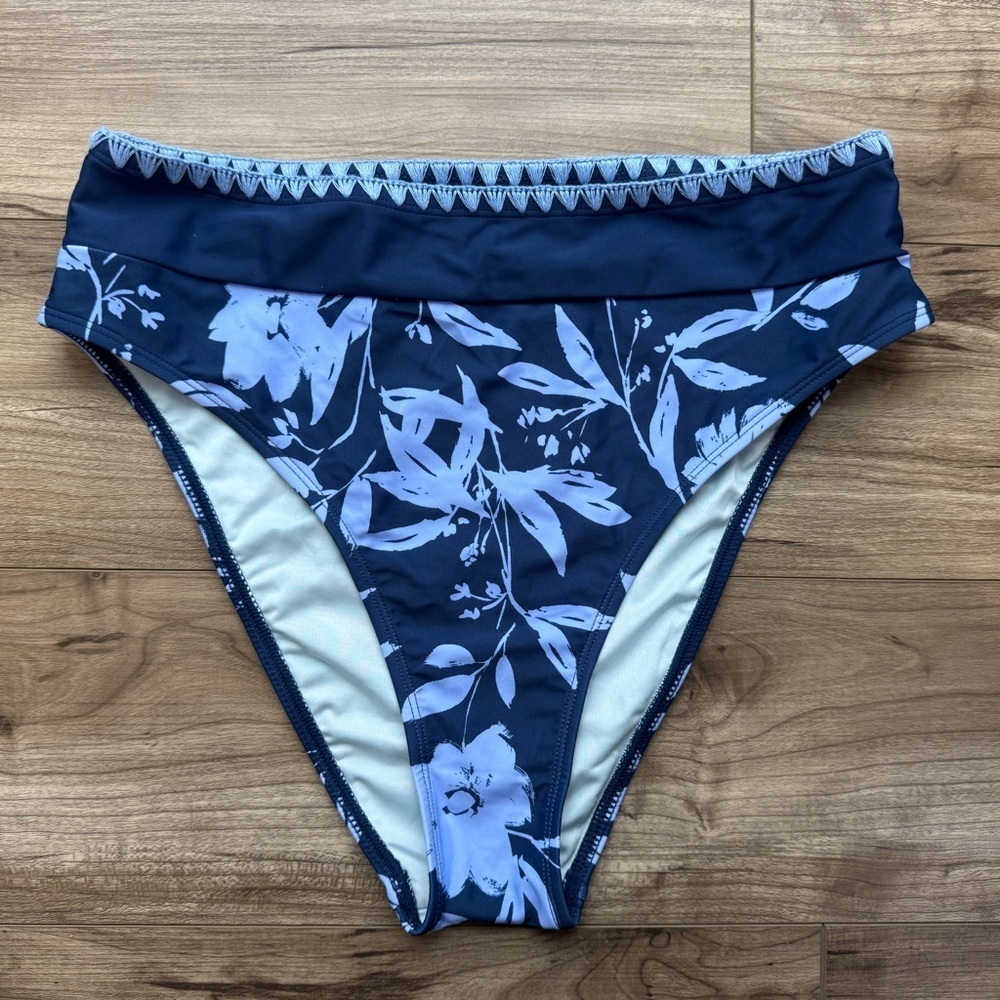 CUPSHE Women's Bikini Bottoms Bathing Suit High Waisted Cheeky High Cut Leg Sz M